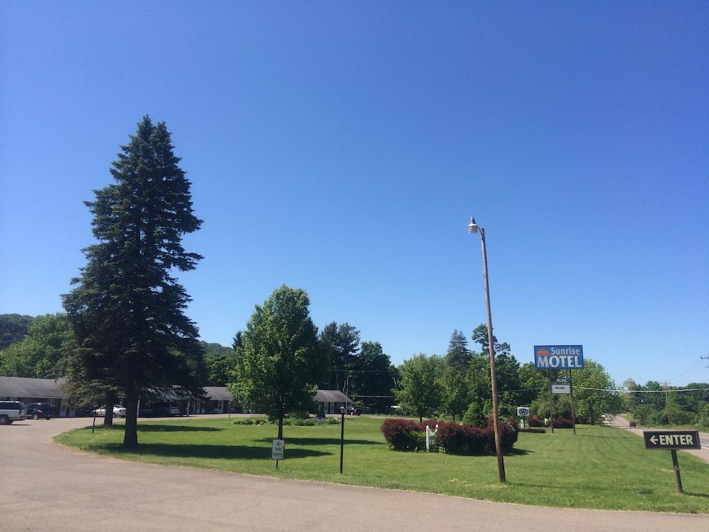 فندق صنرايز موتل Owego المظهر الخارجي الصورة